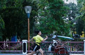 Setiap Pagi, Liza Sako Lari Sejauh 15 Kilometer