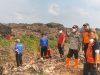 Kepala Basarnas Sumsel Tinjau Langsung Kebakaran Lahan Kawasan Tpa Sukawinatan Palembang