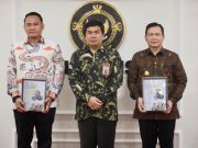 Ketua DPRD Sumsel Bersama Pj Gubernur Terima LHP APBD Tahun Anggaran 2023 Semester 1 Tahun 2024 dari BPK RI Perwakilan Sumsel