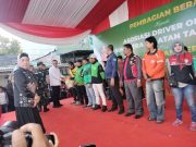 Gubernur Sumsel Bagikan 50 Ton Beras Untuk Ojol