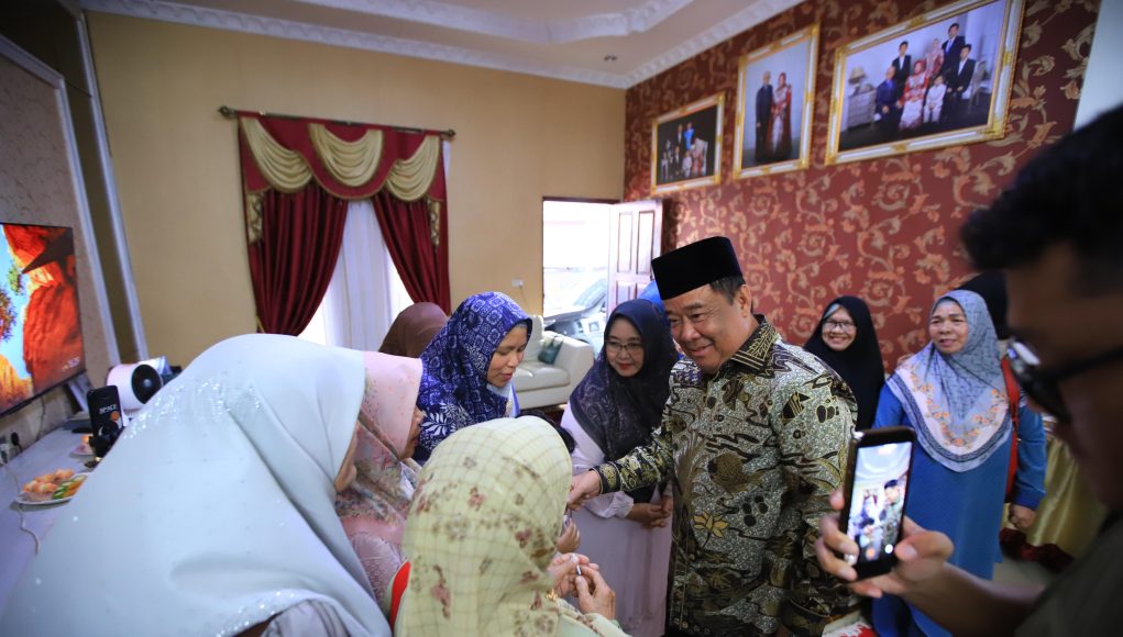 Wagub Cik Ujang Dorong Penguatan Silaturahmi dan Kepedulian Sosial dalam Halal Bihalal IKLS
