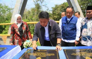 Gubernur Herman Deru dan Wagub Cik Ujang Resmikan 17 Jembatan di Sumsel, Percepat Konektivitas dan Dongkrak Ekonomi Warga
